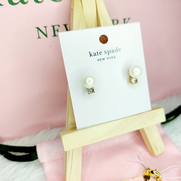 🎀 Kate Spade pearls of wisdom jewelry set - Picture 4 of 8